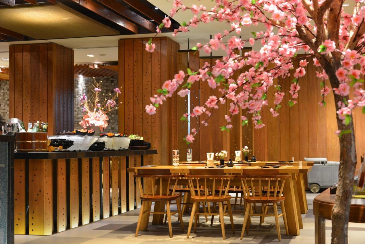 โรงแรมสวิสโซเทล กรุงเทพ รัชดา โรงแรม 5*